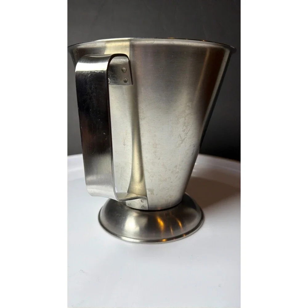 Vintage AMCO Houseworks See-Thru Measure 2 Qt Stainless Steel Measuring Cup 8362